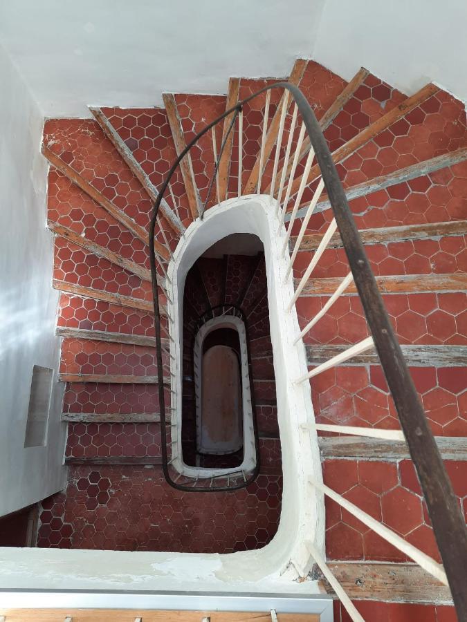 Renovated Fully Equipped Studio For 2 To 4 Pers Apartment La Ciotat Ngoại thất bức ảnh