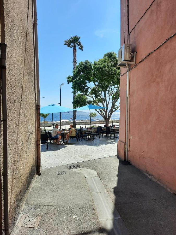 Renovated Fully Equipped Studio For 2 To 4 Pers Apartment La Ciotat Ngoại thất bức ảnh