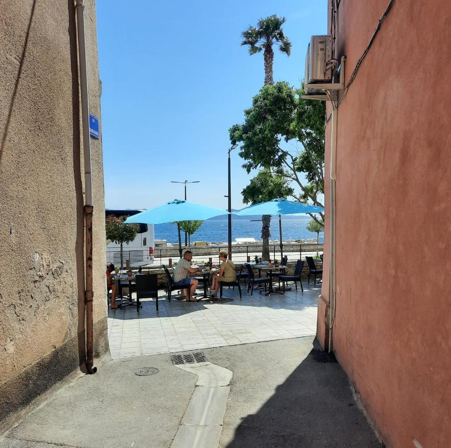 Renovated Fully Equipped Studio For 2 To 4 Pers Apartment La Ciotat Ngoại thất bức ảnh